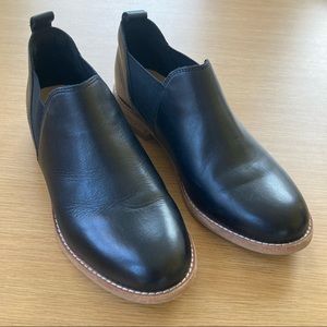 Clarks Edenvale Page Leather Bootie